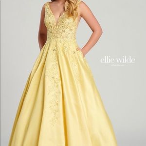 ELLIE WILDE prom dress !!BRAND NEW!!